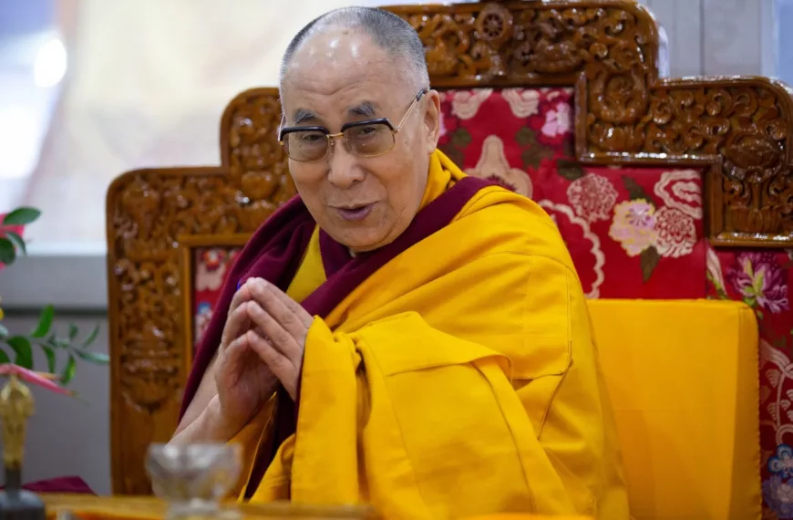 Oración de súplica de Su Santidad el Dalai Lama